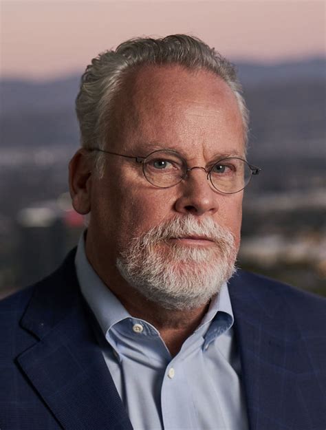 Michael Connelly .